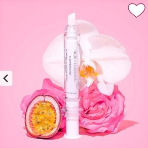 PLUMPING LIP AND EYE SERUM NEW😘